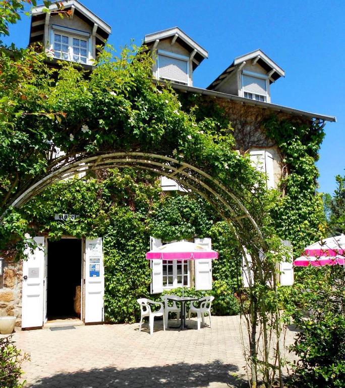 Hotel Restaurant Du Moulin De Barette Blavozy Bagian luar foto