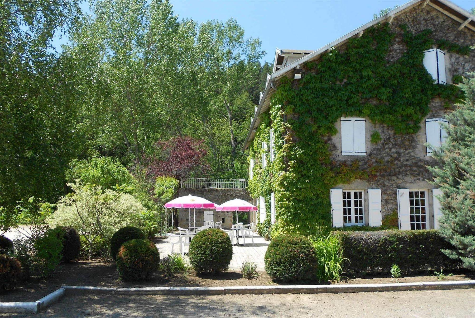 Hotel Restaurant Du Moulin De Barette Blavozy Bagian luar foto