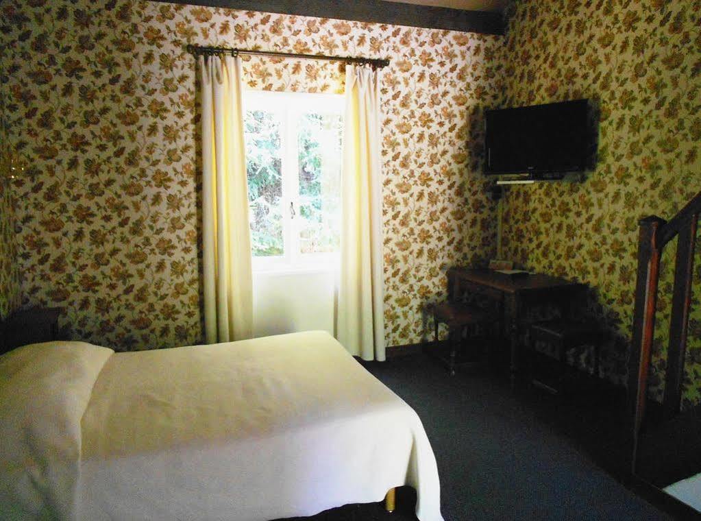 Hotel Restaurant Du Moulin De Barette Blavozy Bagian luar foto